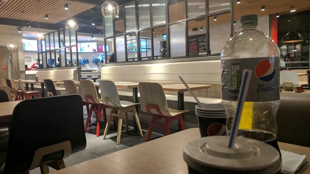 KFC Romford - Straight Road