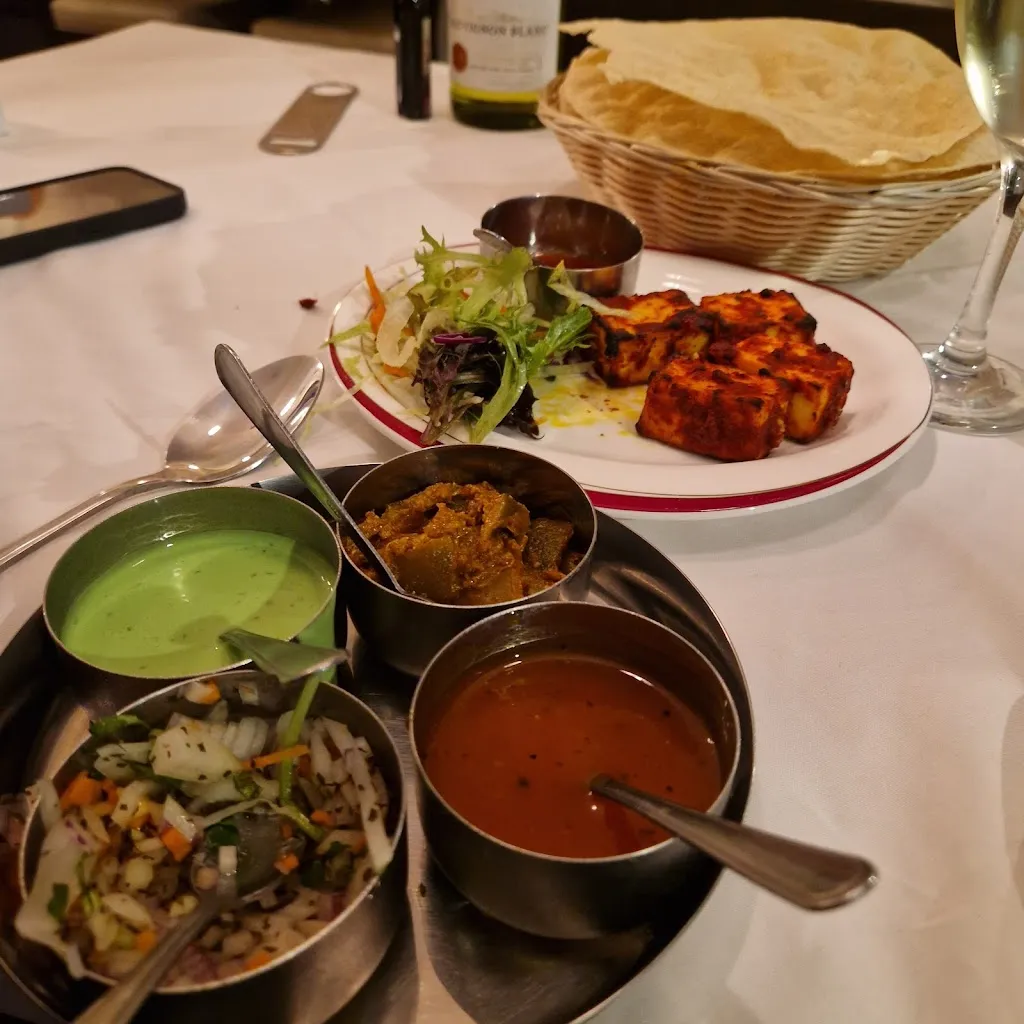 Leads Eatery Indian Restaurant & Takeaway