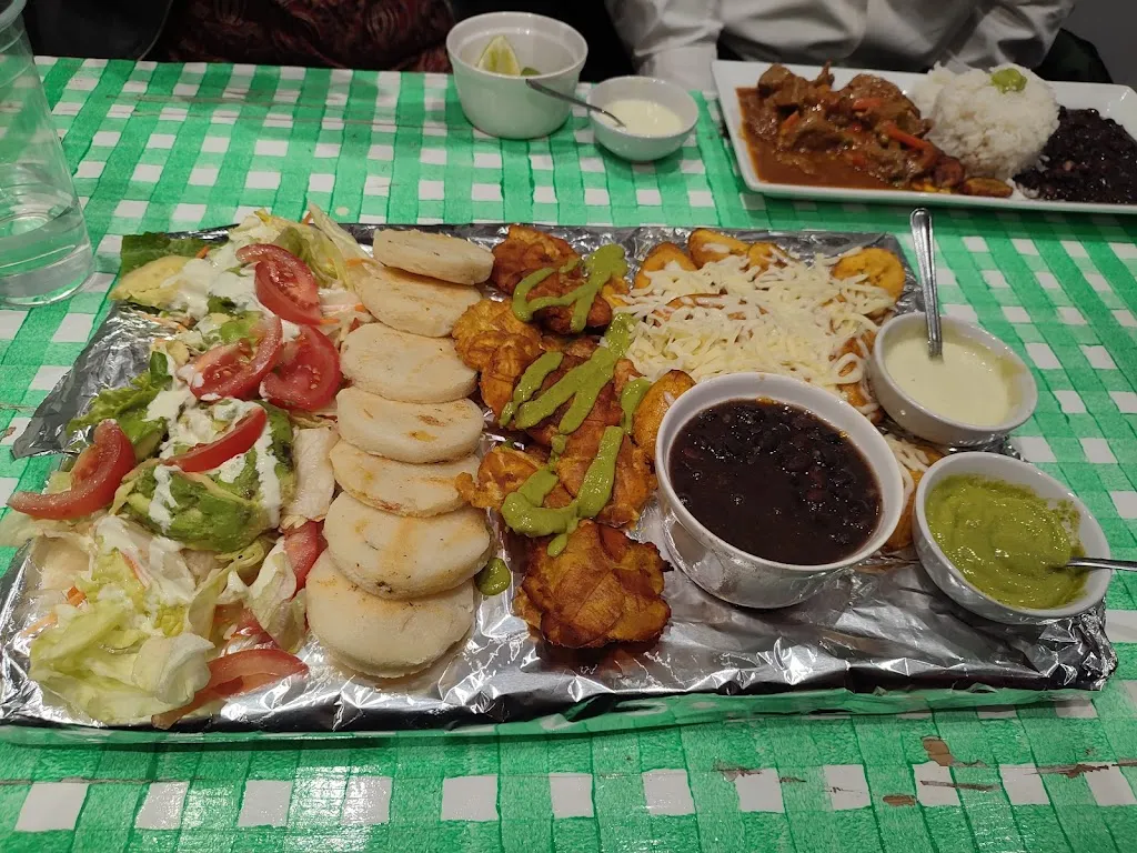 LosChamosuk (Elephant & Castle) 1 LosChamosuk (Elephant & Castle)