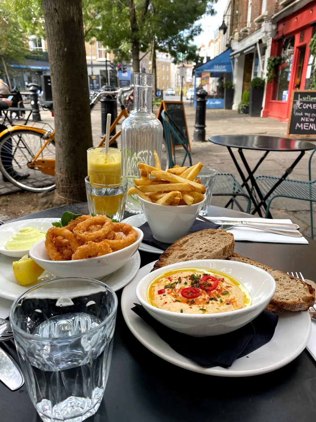 Ludlow's Restaurant Battersea Square 1 Ludlow's Restaurant Battersea Square