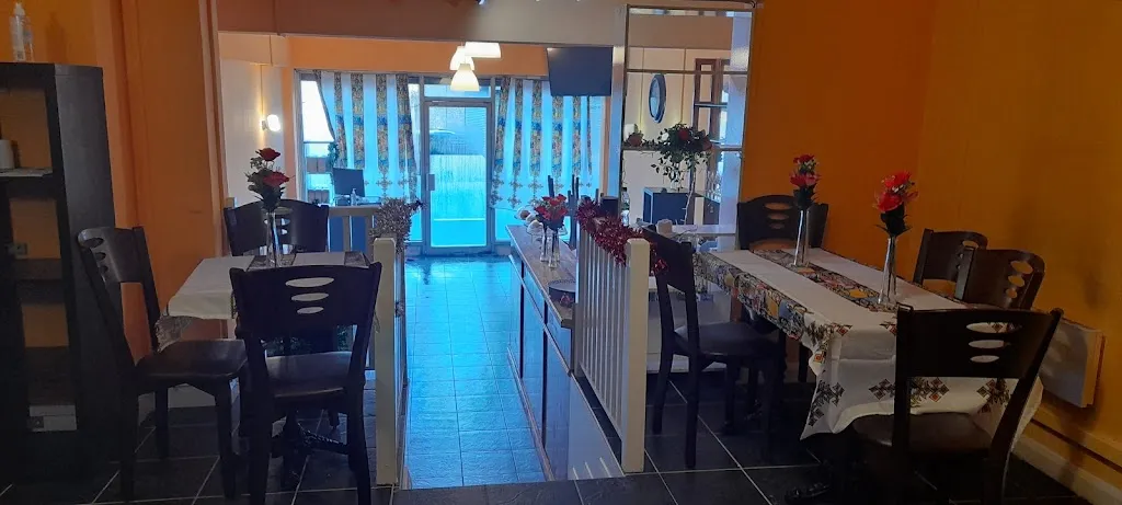 Lulyana Cafe