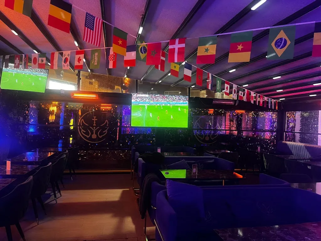 Luna Lounge