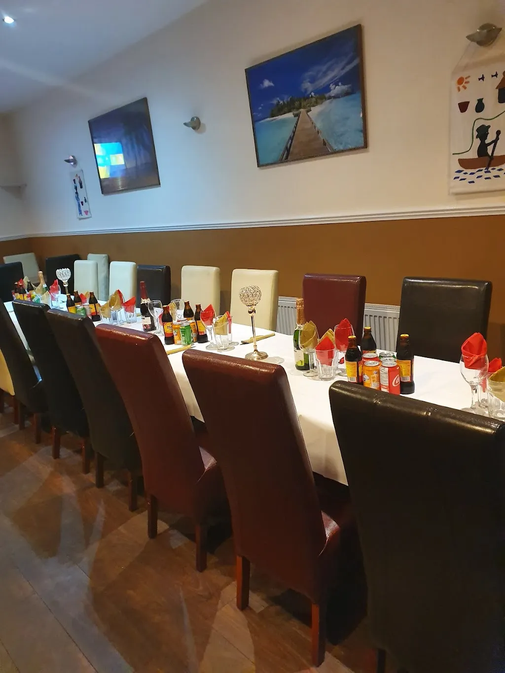 Mama Cook Restaurant & Bar