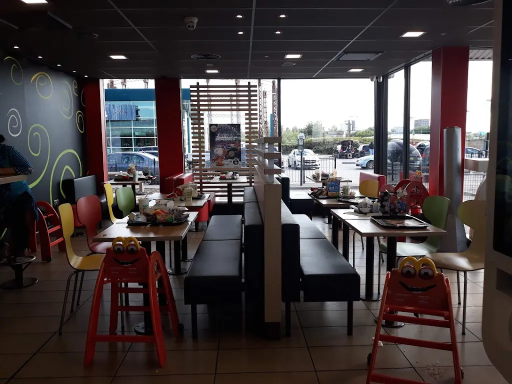 McDonald's Gallions Reach Retail Park- Beckton.