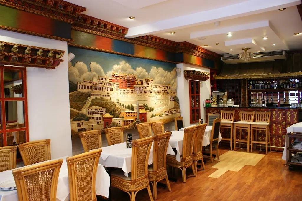 Monty's Tandoori