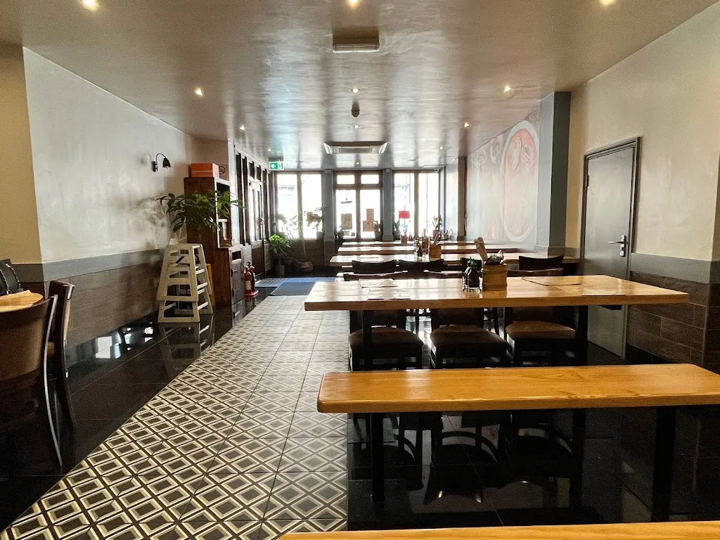 Mummy Pho Cafe