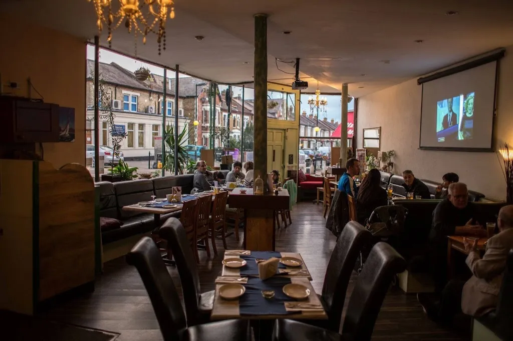 Mums Bistro 1 Mums Bistro