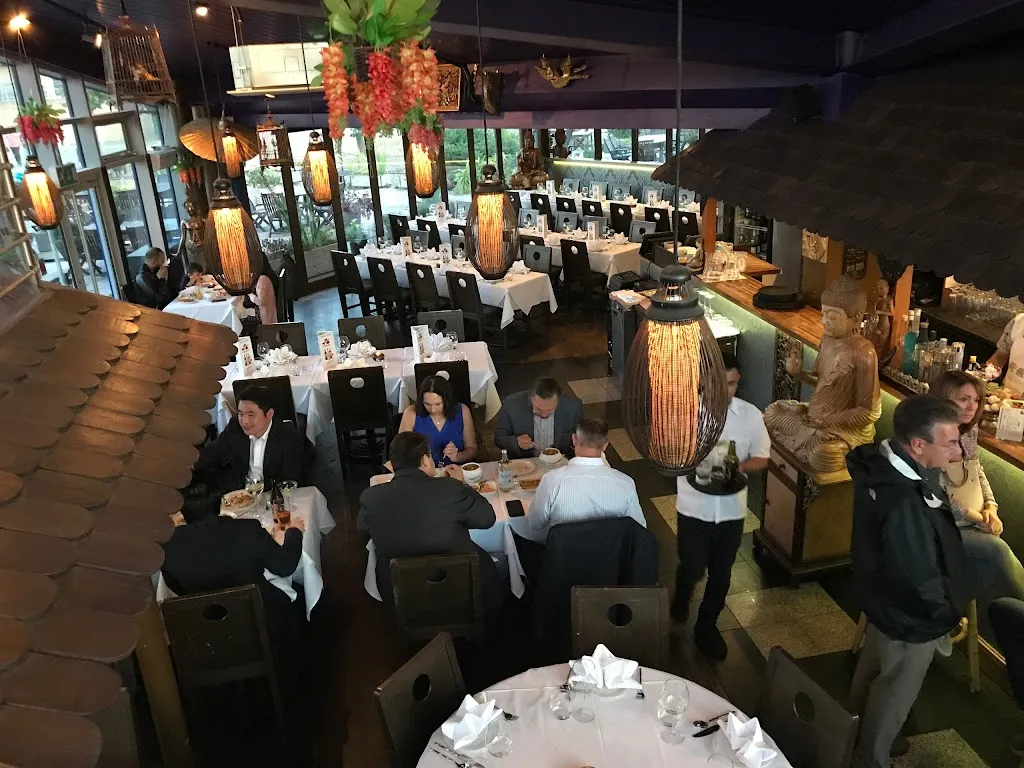 Nakhon Thai Restaurant