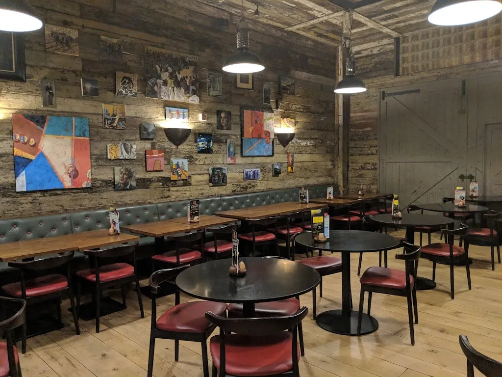 Nando's Islington 1 Nando's Islington