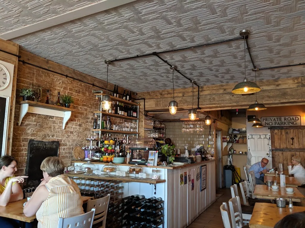 Nene Cafe & Bistro