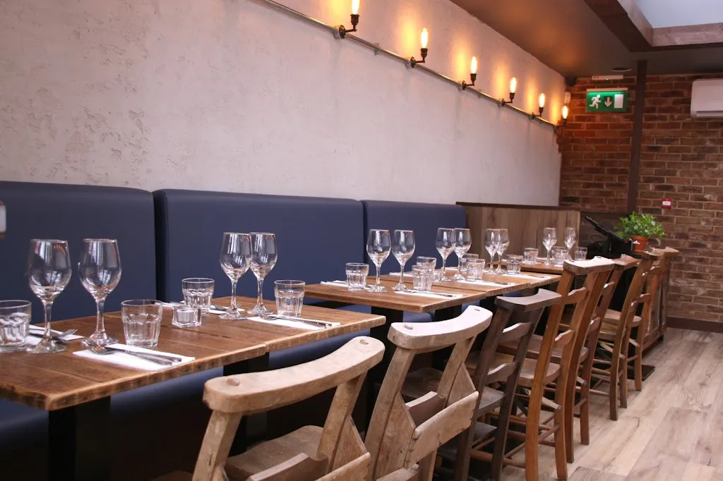 Paesan Crouch End