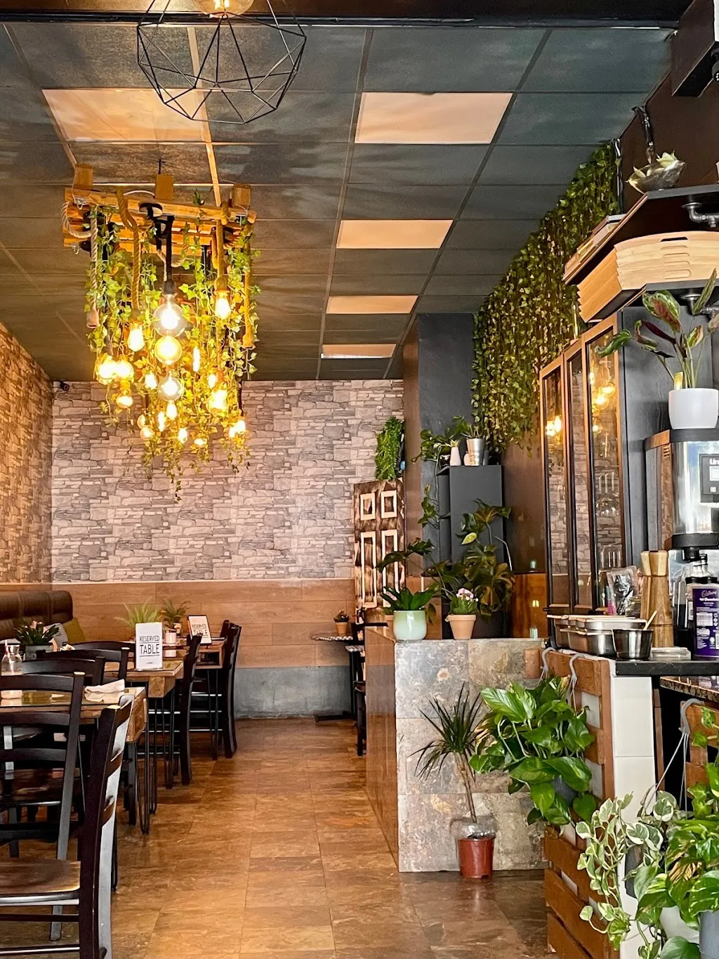 Paris's Cafe & Restaurant 1 Paris's Cafe & Restaurant