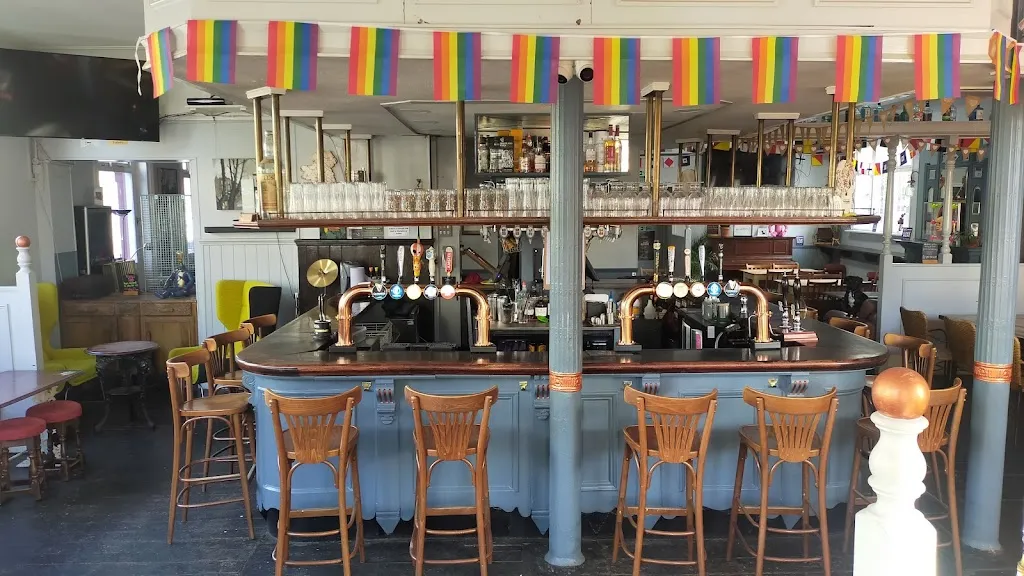 Peter's Panas - Gallions Reach