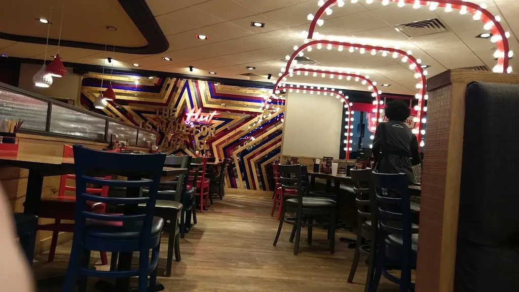 Pizza Hut Restaurants