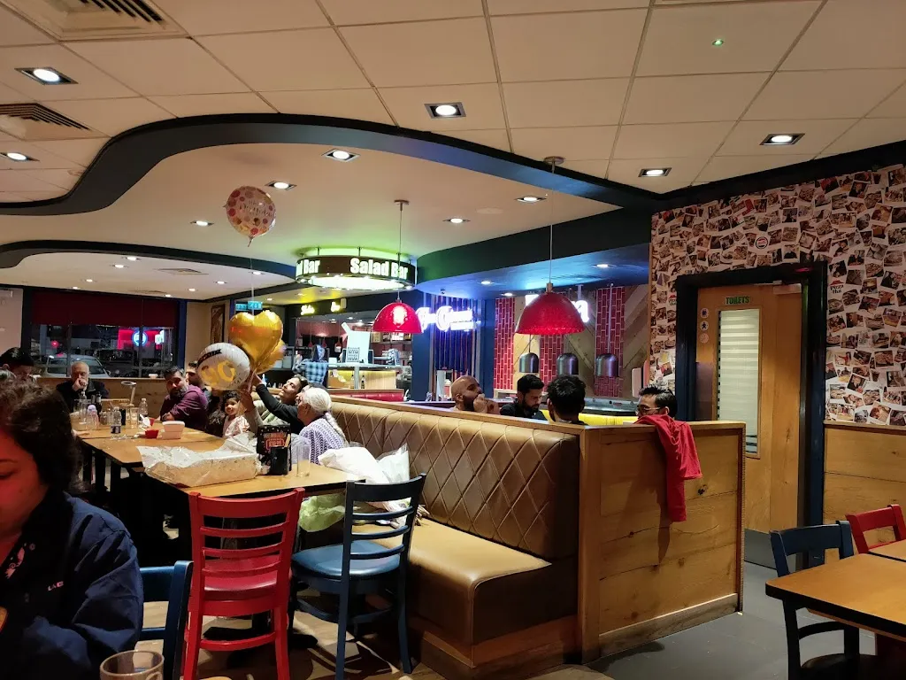 Pizza Hut Restaurants