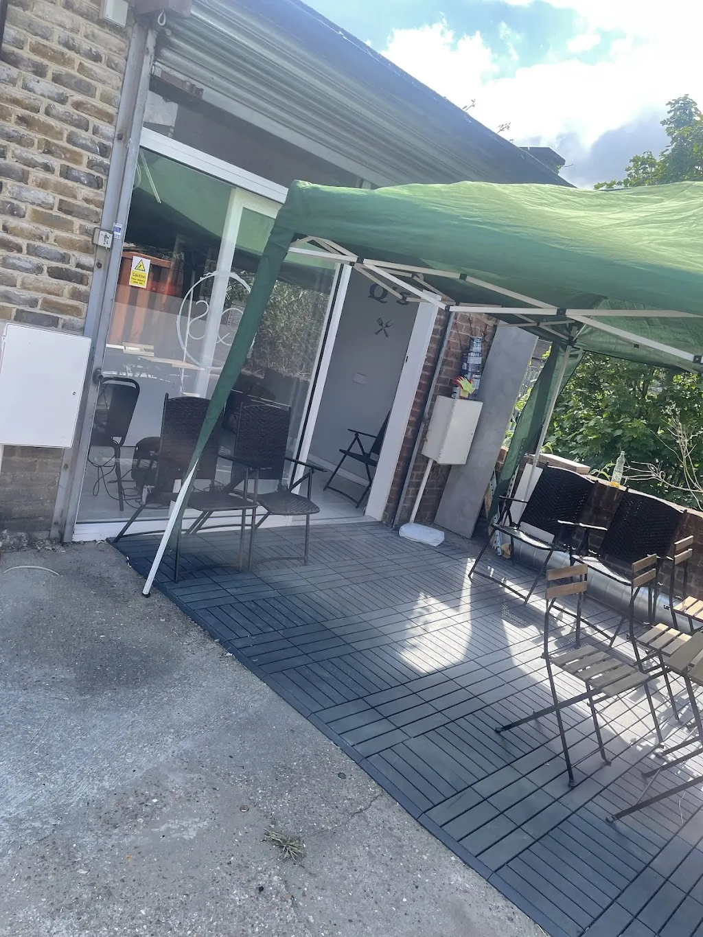Q's BBQ