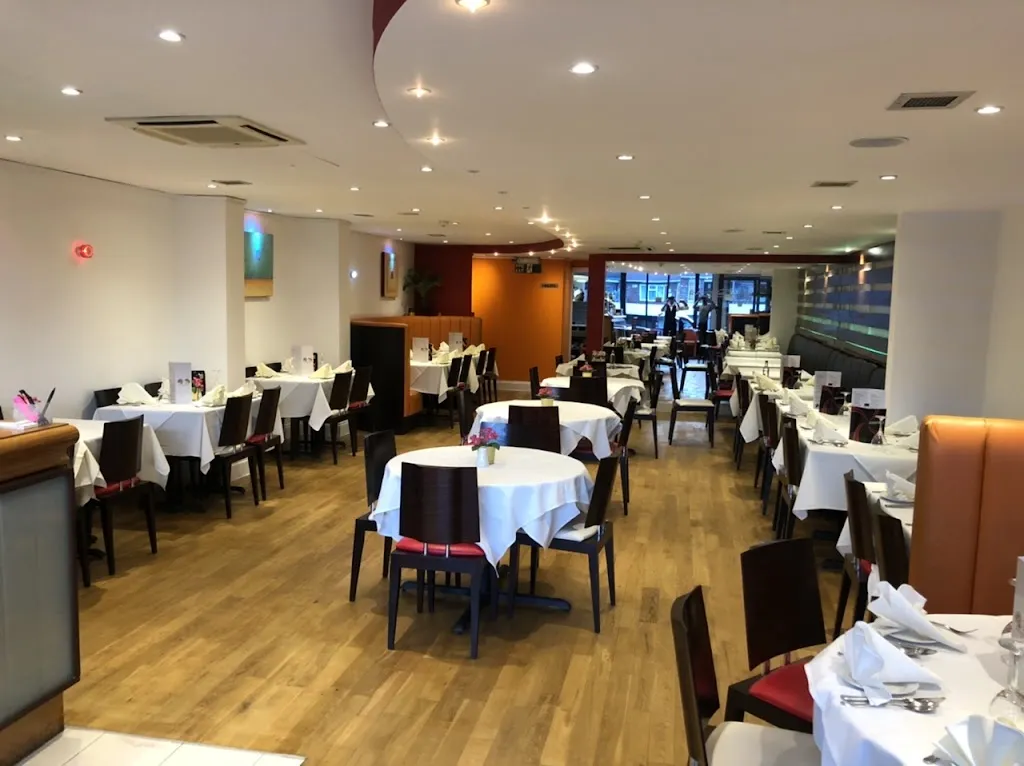 Razza Gidea Park