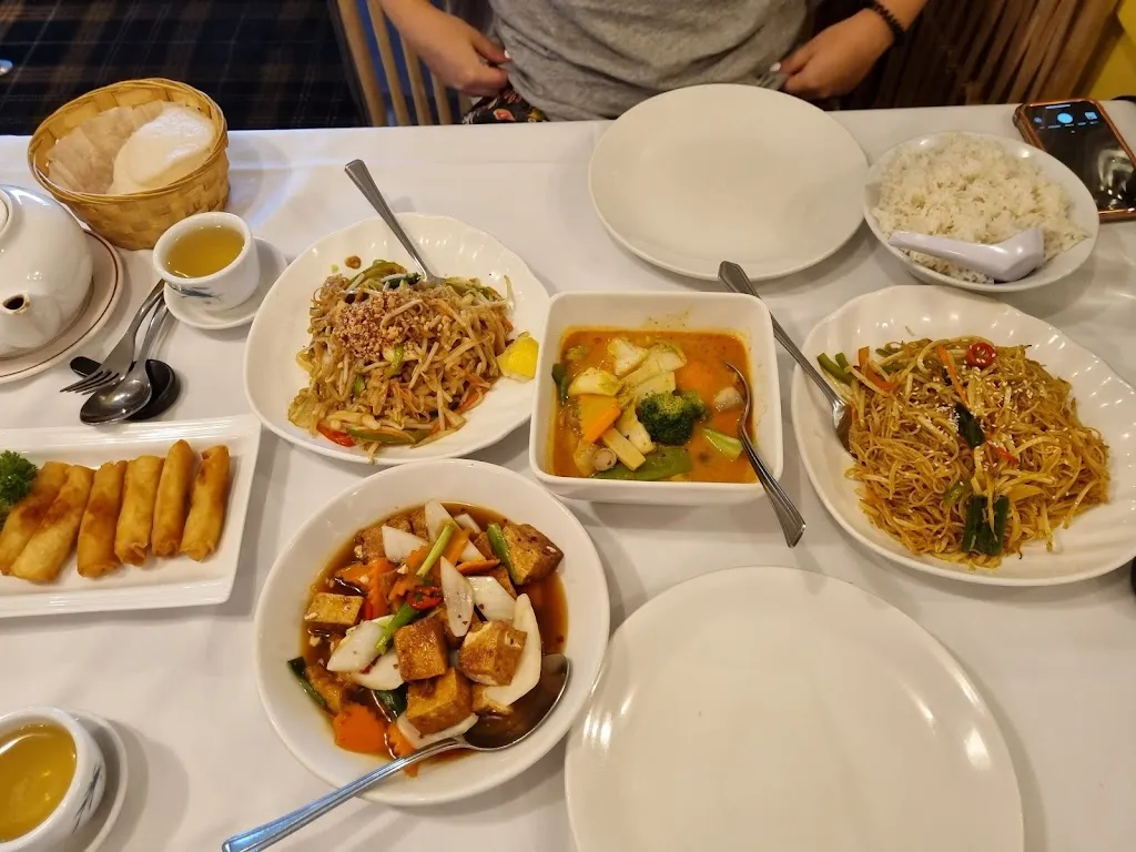 Red Bamboo Chinese Restaurant