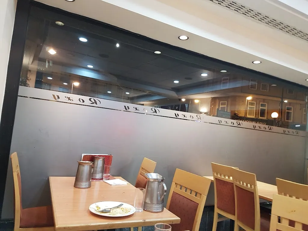 Roxy New Asian Tandoori Centre