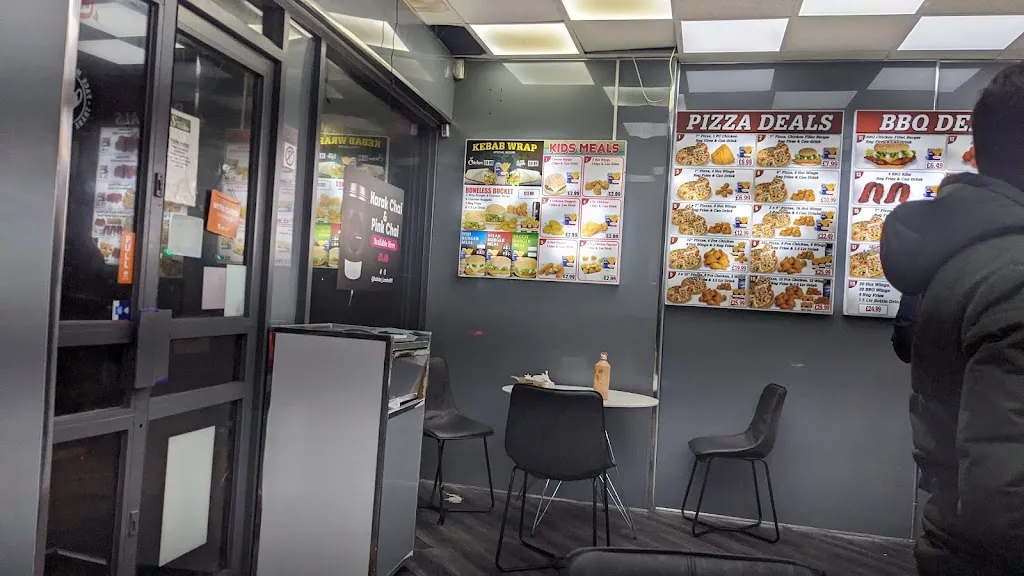 Sami'z Chicken And Pizza