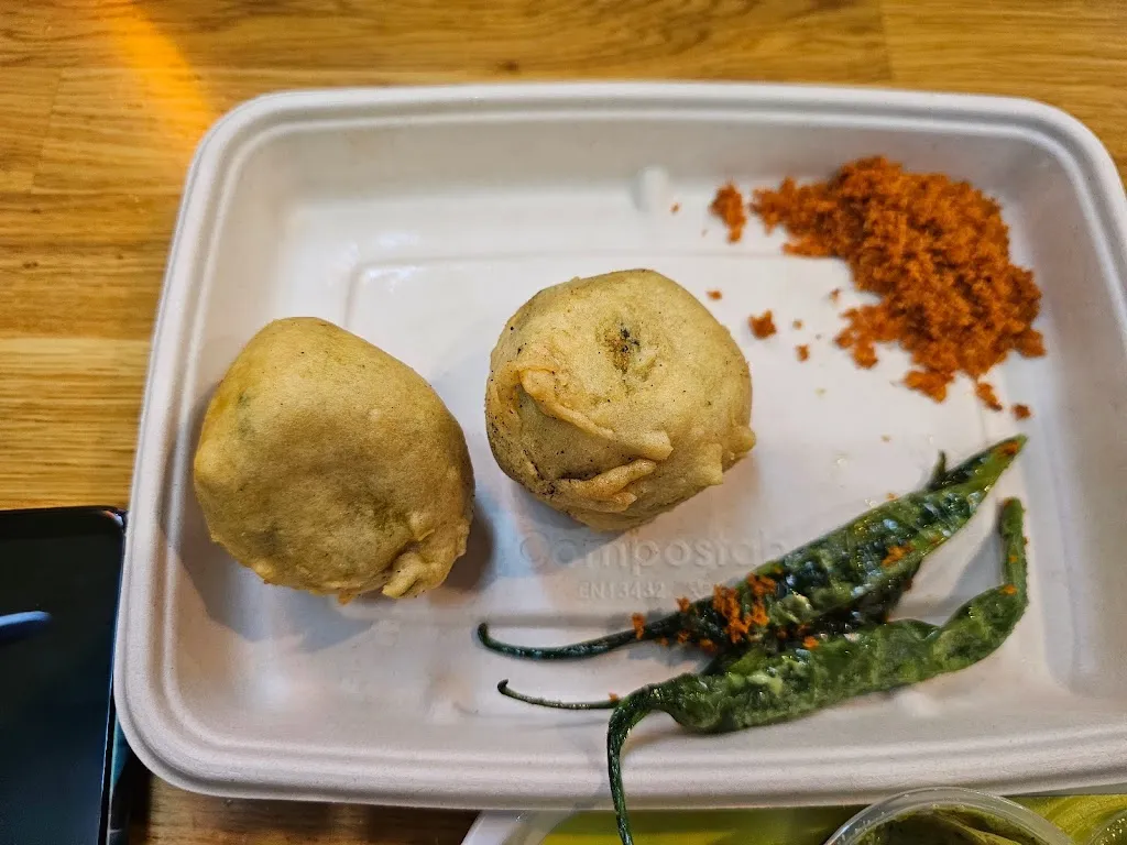 Shree Krishna Vada Pav