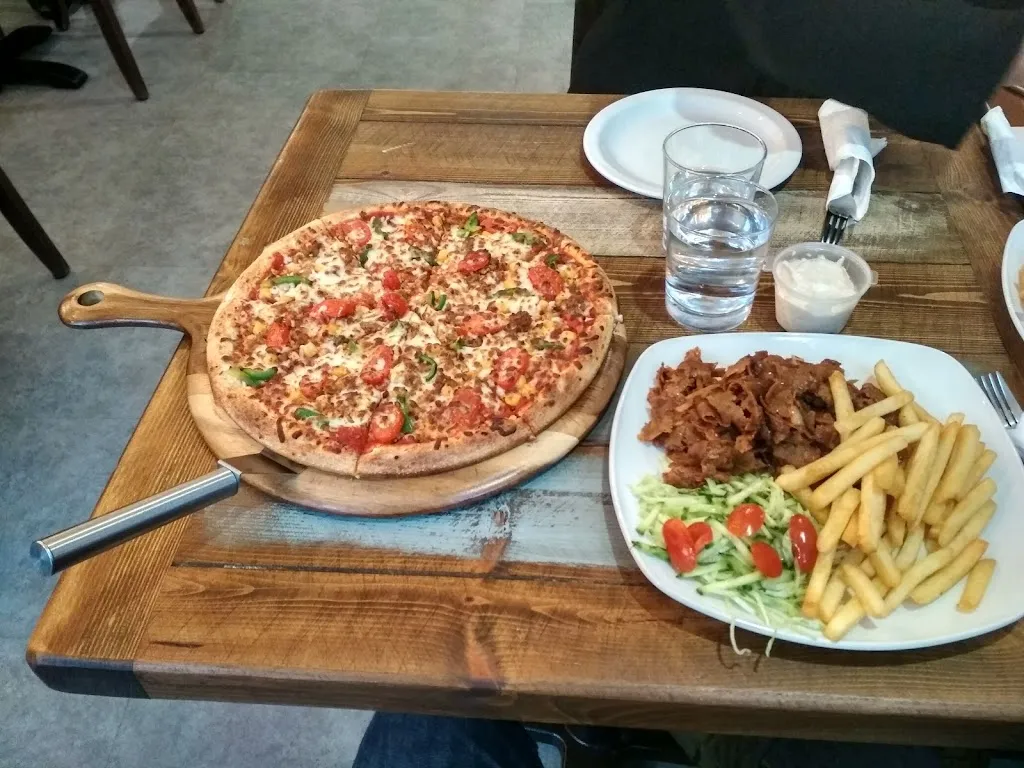 Slice pizza and grill