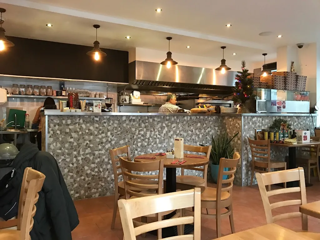 Spaccanapoli - Italian Restaurant & Pizzeria