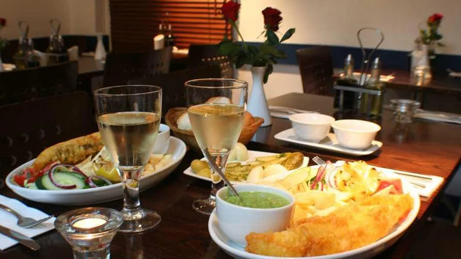 The Catch of Chiswick: Fish N' Chips