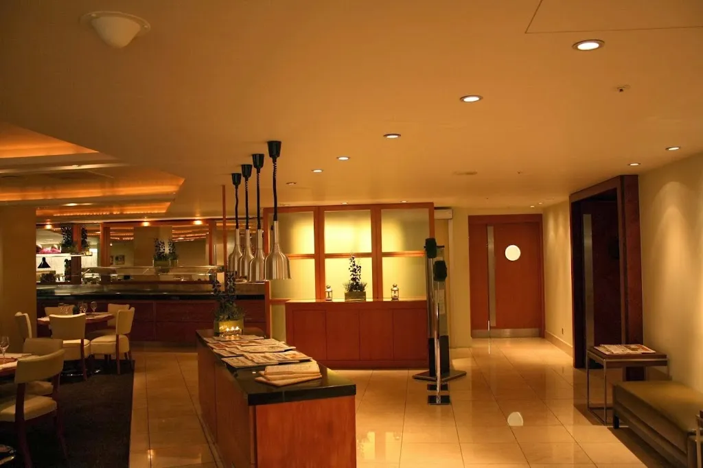 The Club Lounge Restaurant