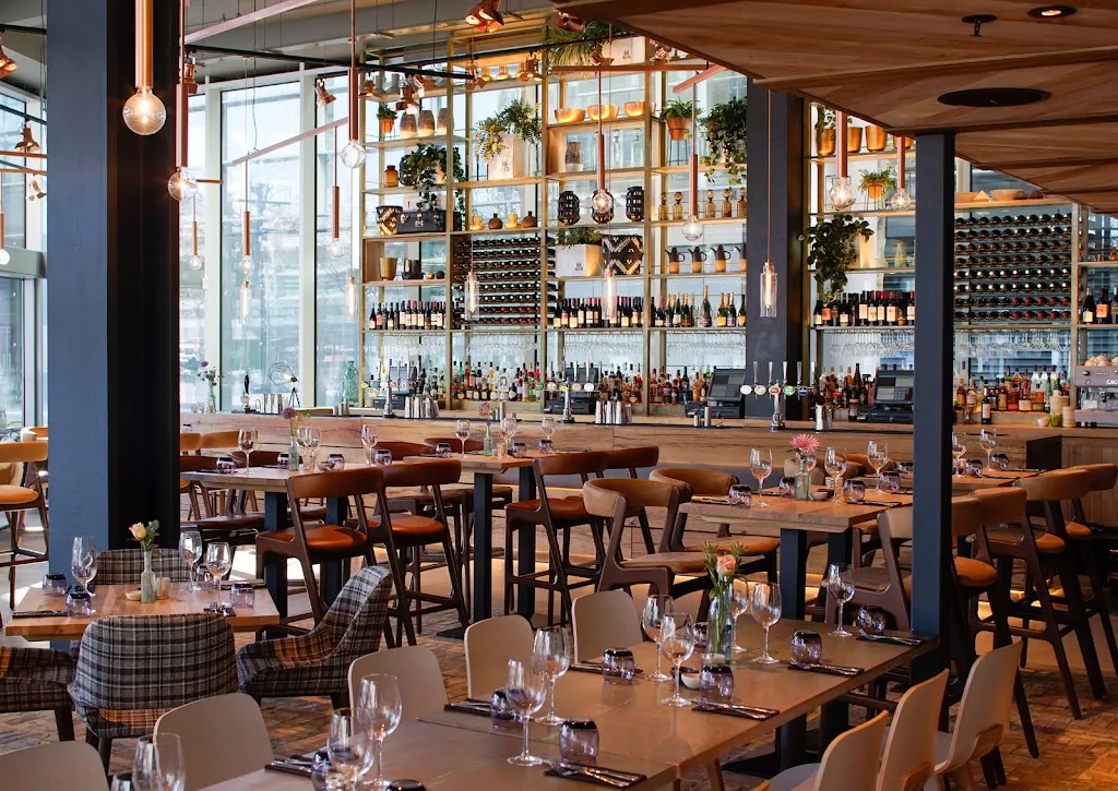 The Refinery at Regent's Place 1 The Refinery at Regent's Place