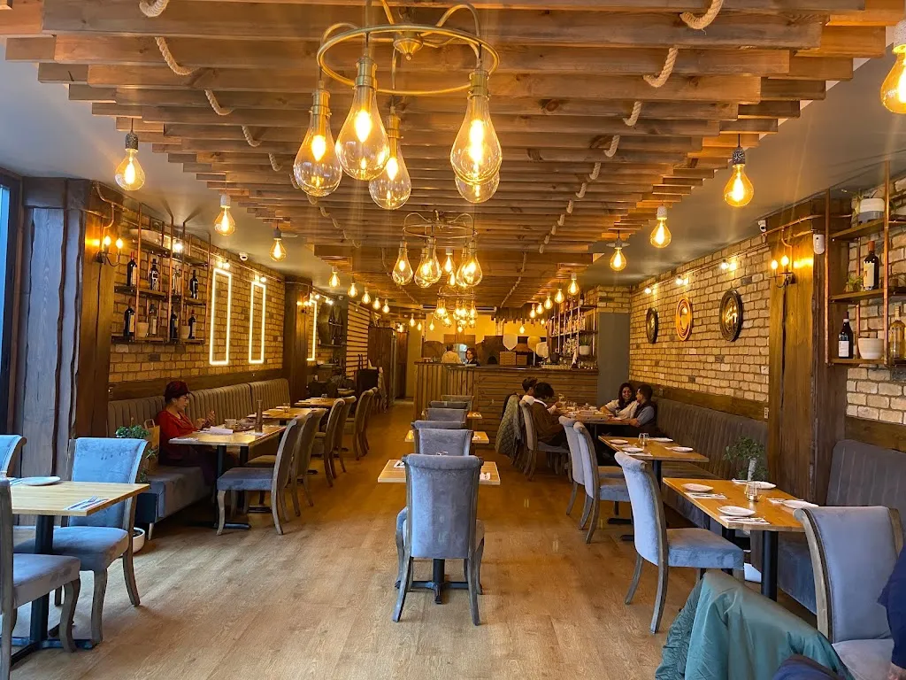 Villa Vino Restaurant