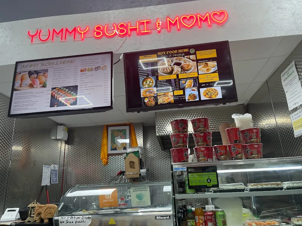 Yummy sushi & momo