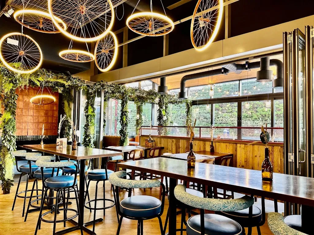 Zizzi - Westfield (White City)