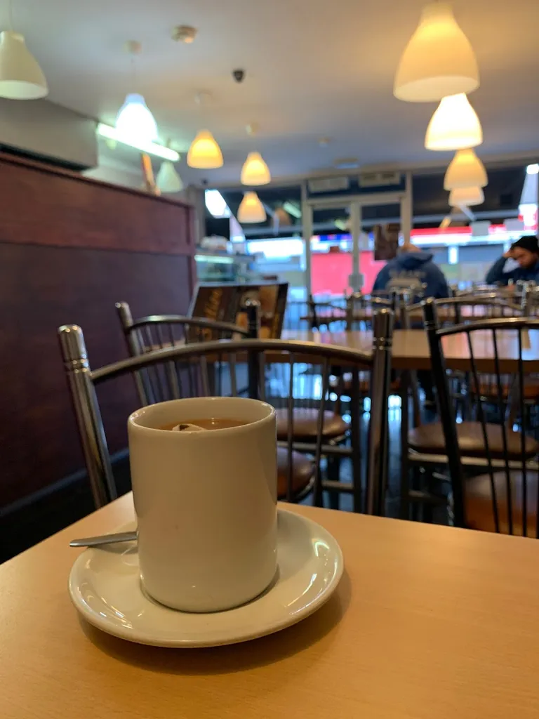 543 Gants Hill Cafe