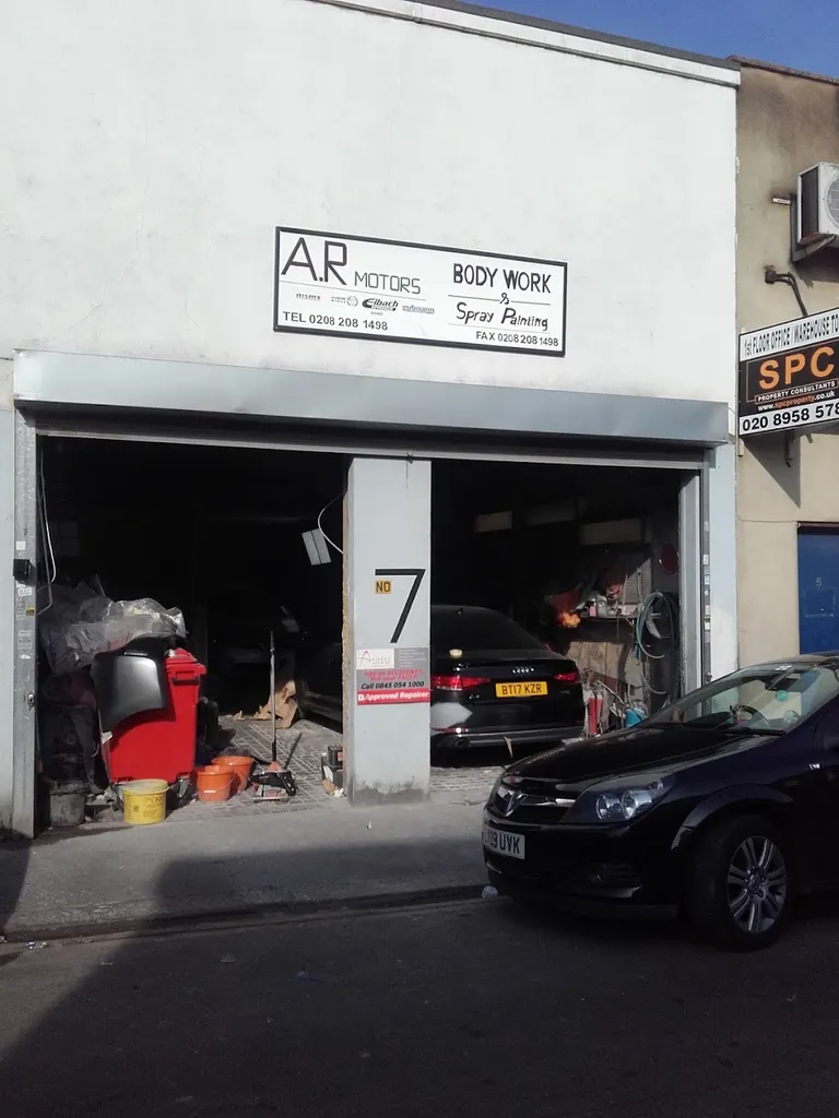 A R Motors