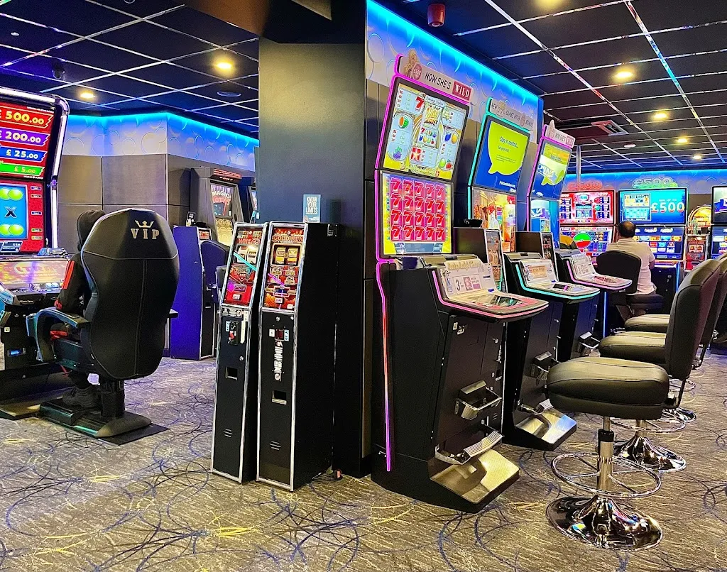Admiral Casino: Hayes
