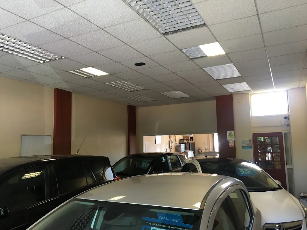 Anzor Autos