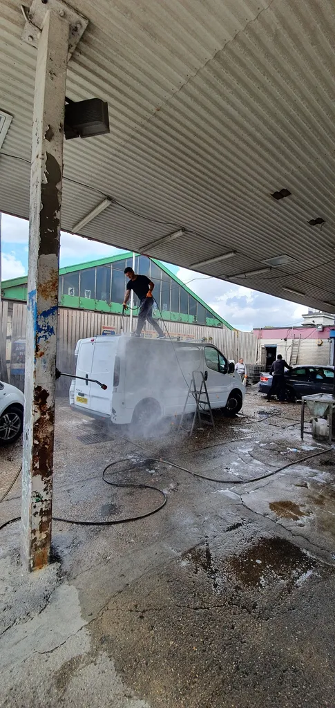 Ari Hand Car Wash