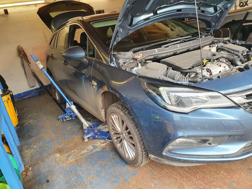 AST MOTs - Vehicle Servicing & Repairs