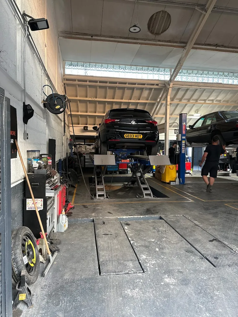 AutoComplete Garage