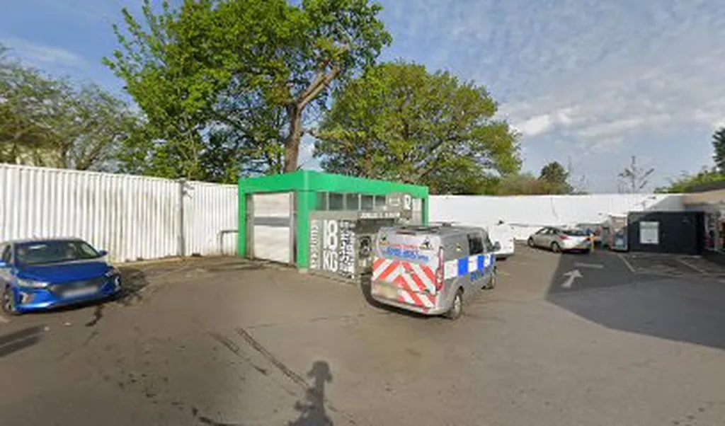 Automatic car wash