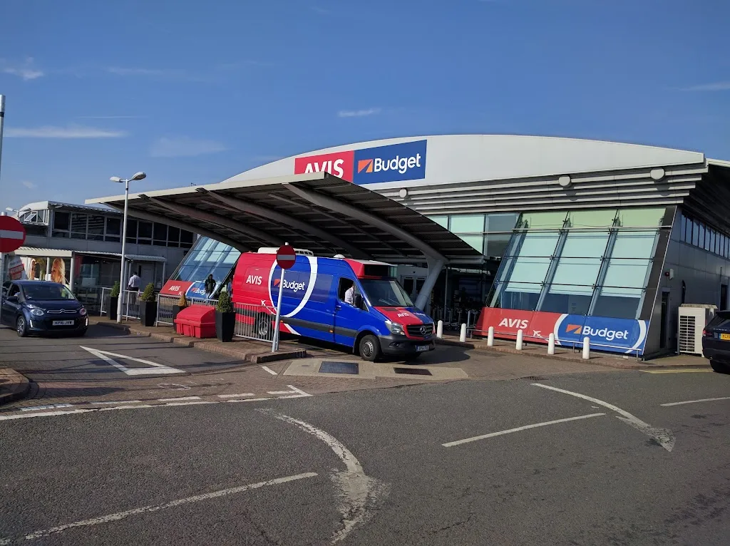 Avis Car Hire - Heathrow Airport T2-4