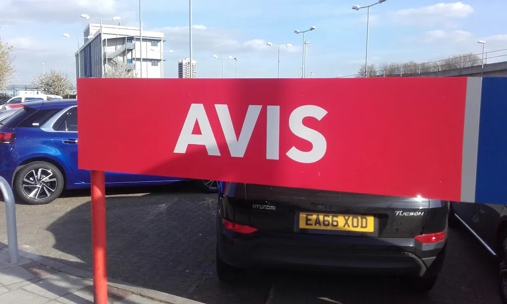 Avis Car Hire - London City Airport