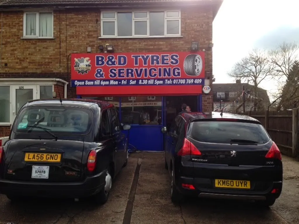 B & D Tyres & Servicing