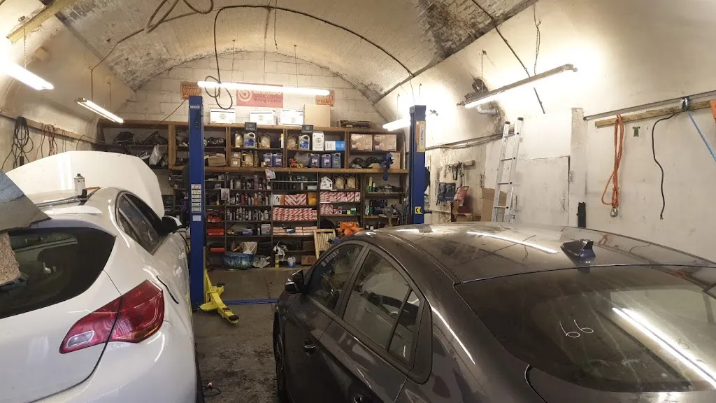 BA AUTOS