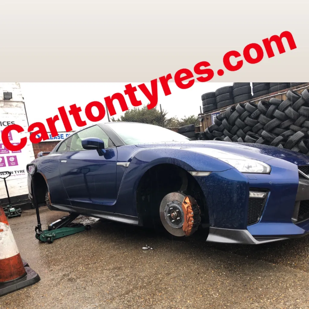 Carlton Tyres