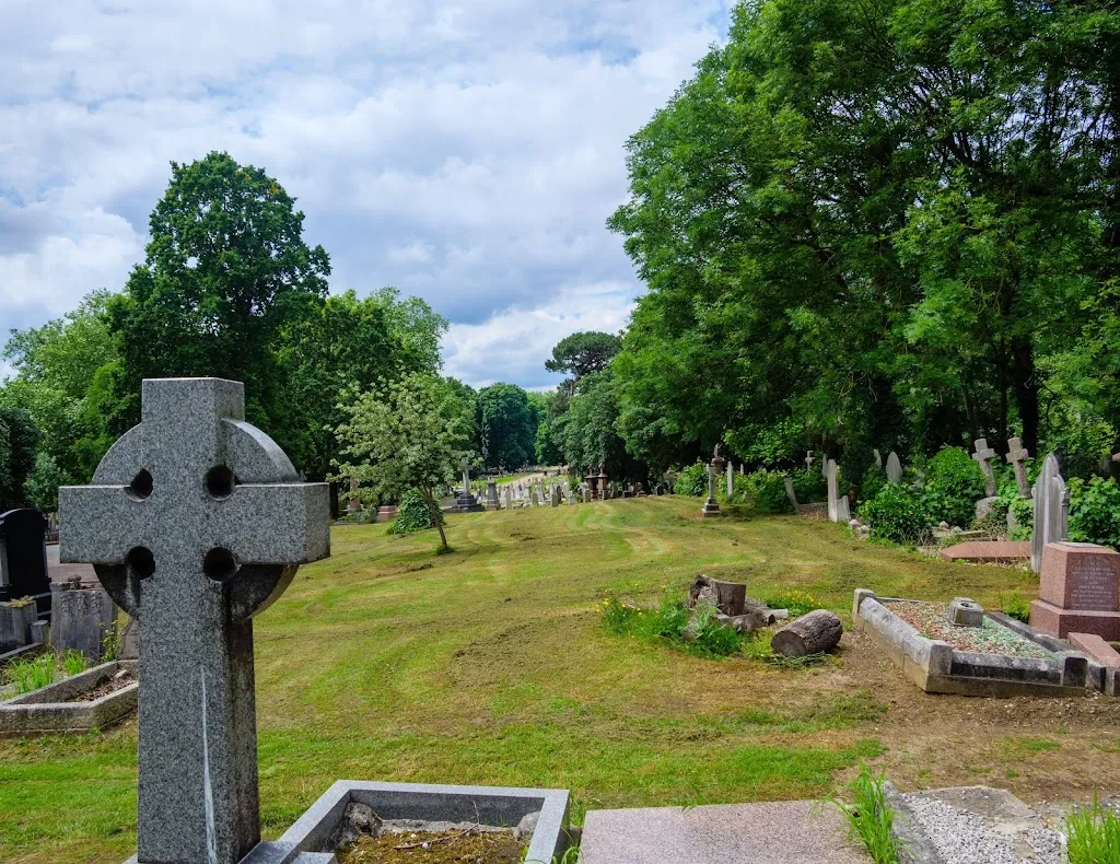 Chingford Mount Cemetery