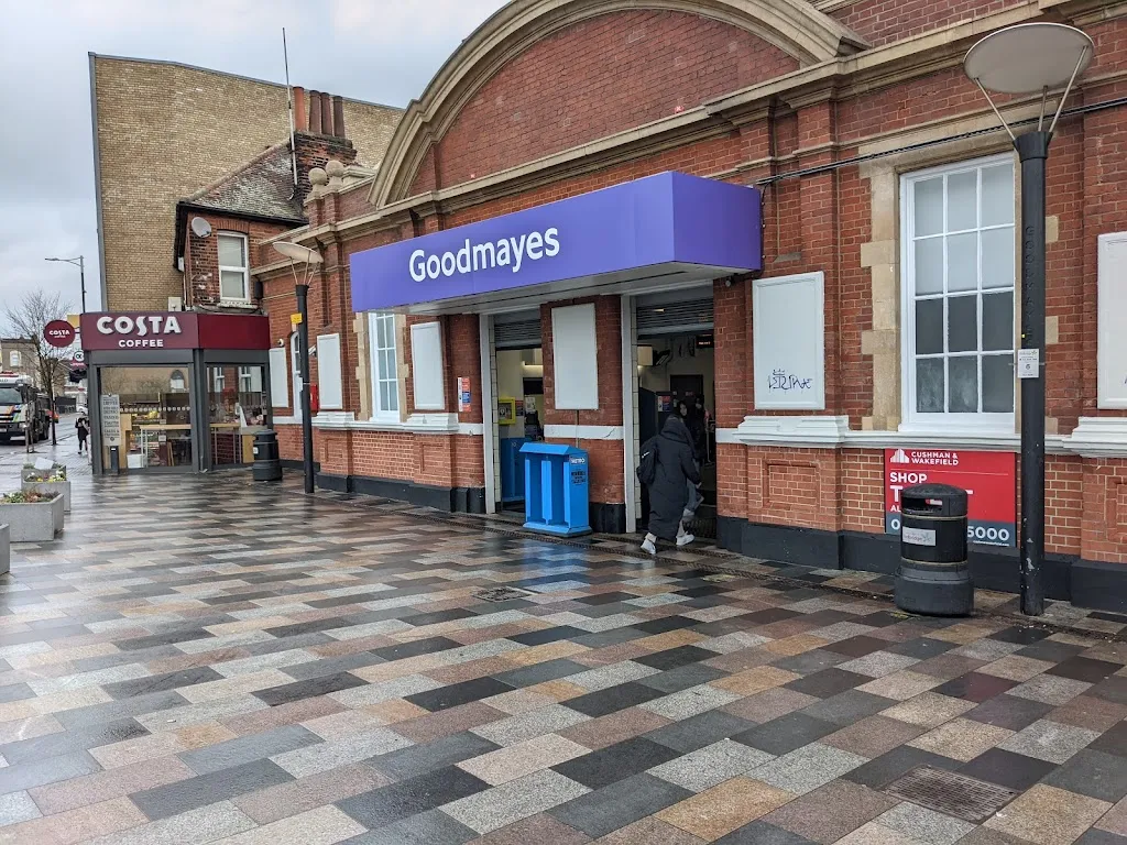 Costa Coffee Goodmayes Station