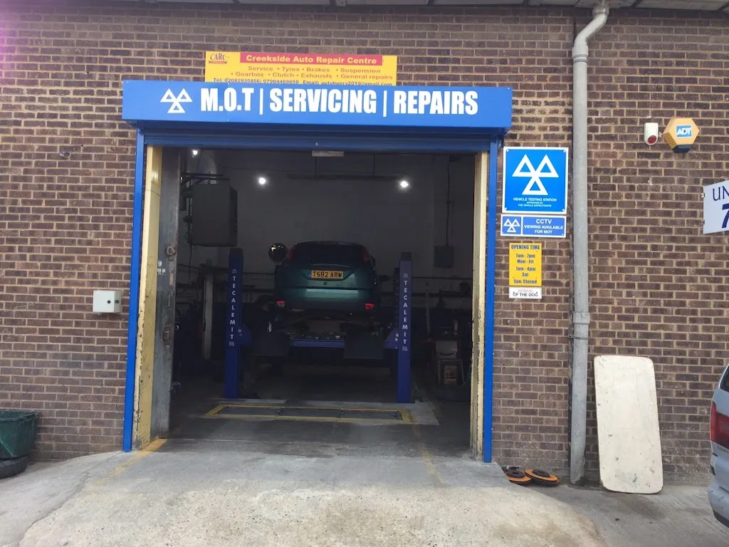 CREEKSIDE AUTO REPAIR CENTRE