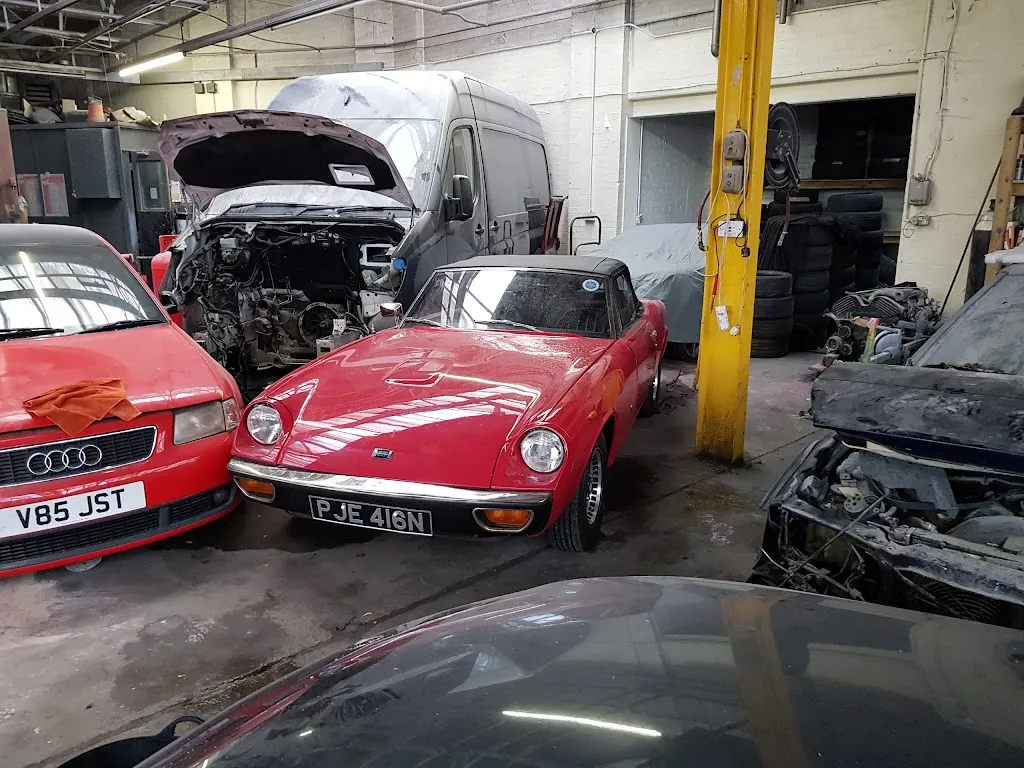 DCW Garage
